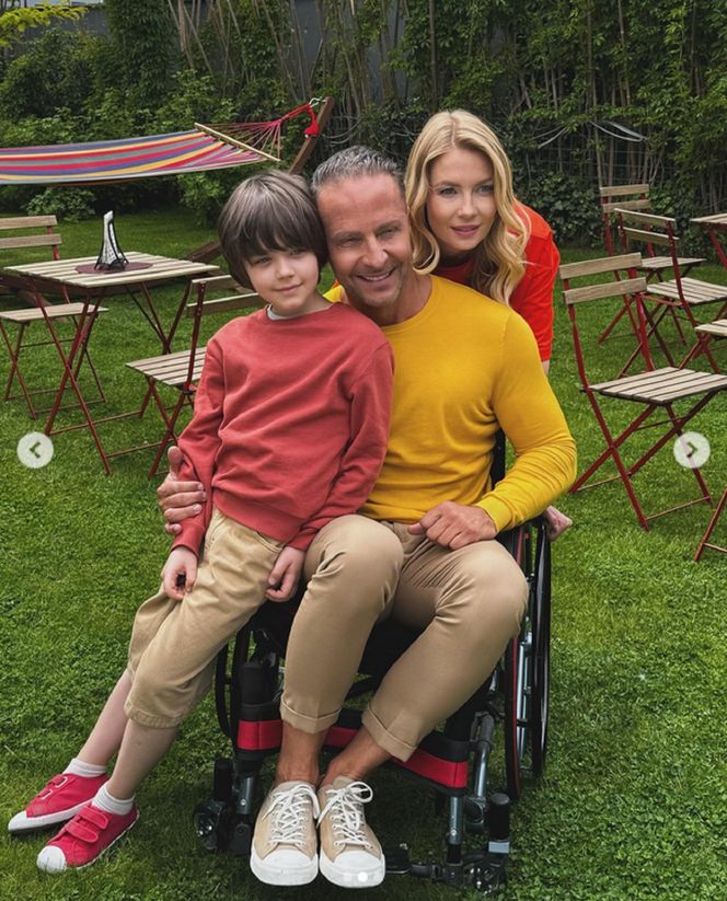 Barwy szczęścia na planie. Mateuszek (Filip Kowalewicz), Dominika (Karolina Chapko), Sebastian (Marek Krupski)