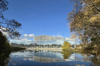 Kosmiczne kampusy. Polska rewolucja w architekturze uczelni wyższych 