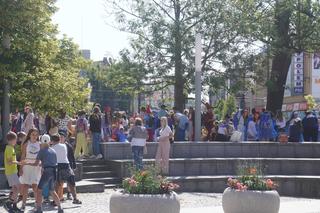 Dni Bajki 2024. W centrum Olsztyna zrobiło się bajkowo. Dzieci przejęły władzę nad miastem [ZDJĘCIA]