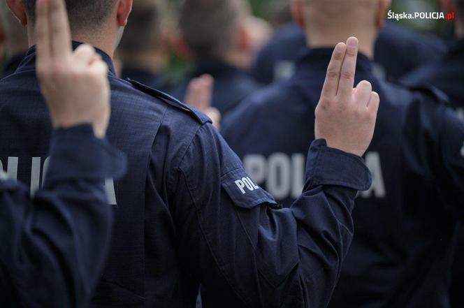 Uroczyste ślubowanie 69 nowych policjantów  w Oddziale Prewencji Policji w Katowicach