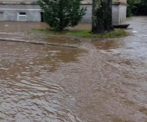 Lądek Zdrój i Stronie Śląskie zalewa woda. Dramatyczne relacje mieszkańców 