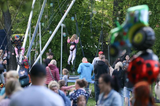 Festiwal kolorów na stadionie Walki Zabrze ZDJĘCIA