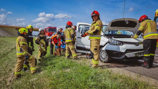 Lubelskie: Dwa zderzenia samochodów w tym samym miejscu. Kilka osób zostało rannych [GALERIA]