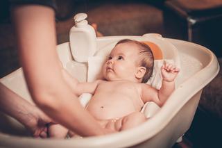Kąpiel noworodka: krok po kroku. Poradnik