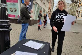 Fundacja VIVA protestuje w Lesznie