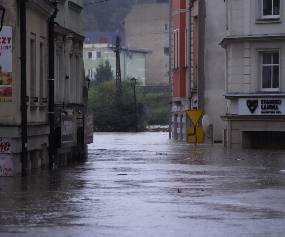 Jedna osoba utonęła. Nie możemy do niej dotrzeć