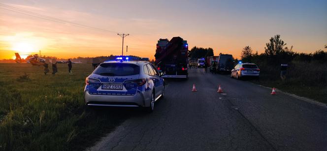 Auto wjechało w 14 kolarzy. Drogowa masakra pod Piasecznem 