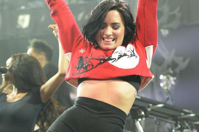 Miny Demi Lovato na Jingle Ball 2015