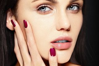 To najmodniejsze paznokcie tej jesieni. Idealny wybór dla kobiet z charakterem