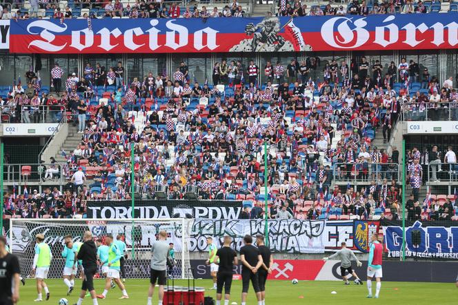 Górnik Zabrze - ŁKS Łódź - kibice na stadionie dopisali ZDJĘCIA