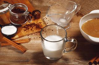 Dalgona coffee - instrukcja, jak zrobić pyszny deser kawowy