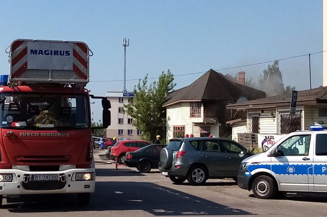 Białystok. Pożar przy dworcu PKP. Na miejscu kilka jednostek straży pożarnej [ZDJĘCIA]