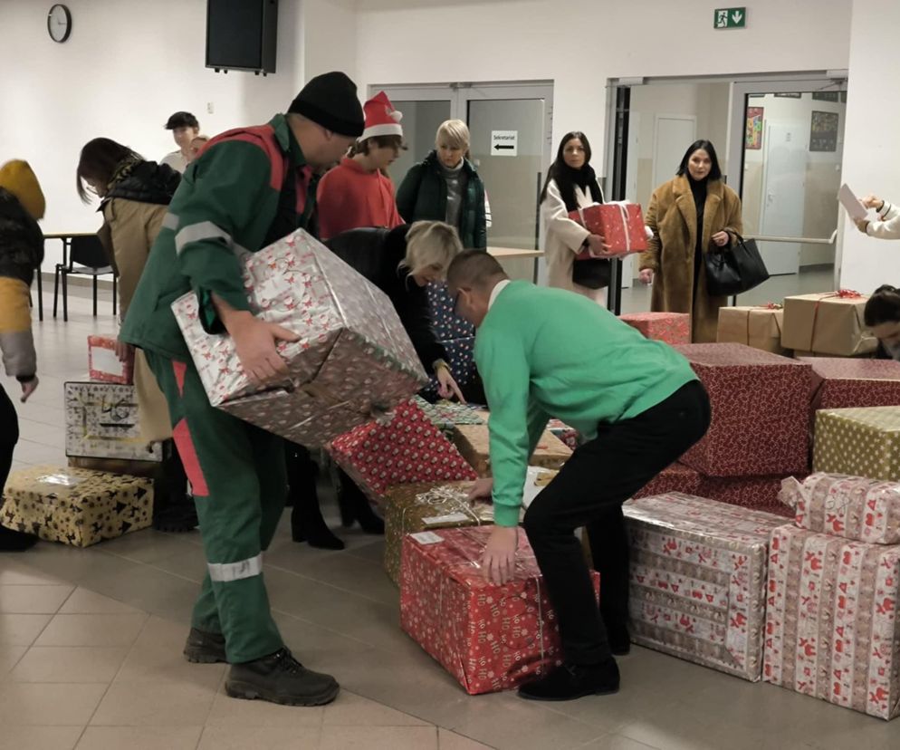 ​Paczki pojechały do potrzebujących [ZDJĘCIA]