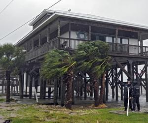 Huragan Debby wyrzucił na plaże kokainę wartą milion