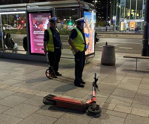 Z impetem huknęła hulajnogą w staruszkę w centrum Warszawy. 15-latka uciekła, złapała ją policja