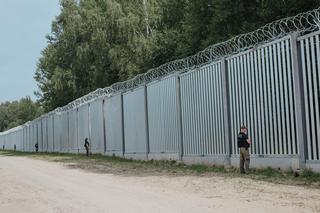 Młodzi mężczyźni próbowali dostać się do Polski. Straż Graniczna odkryła podkopy