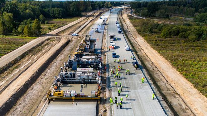 Strabag buduje odcinek autostrady pod Siedlcami