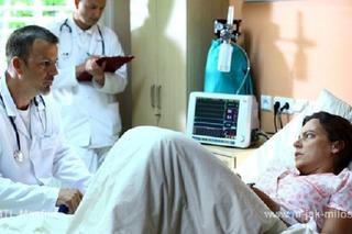 M jak miłość odc. 1032. Magda (Anna Mucha), lekarz kardiolog (Jakub Ulewicz)