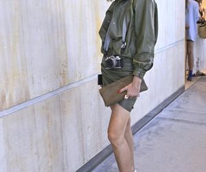 Ostaszewska, Dębska, Woźniak-Starak jako modowe divy. Tłum gwiazd na pokazie Zienia