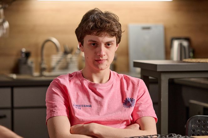 Na Wspólnej, odcinek 4041: Dex (Jan Jakubik)