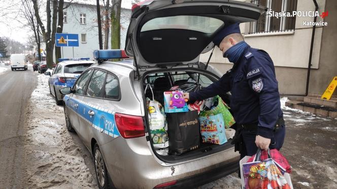 Katowice. Policjanci przekazali dary do domu dziecka
