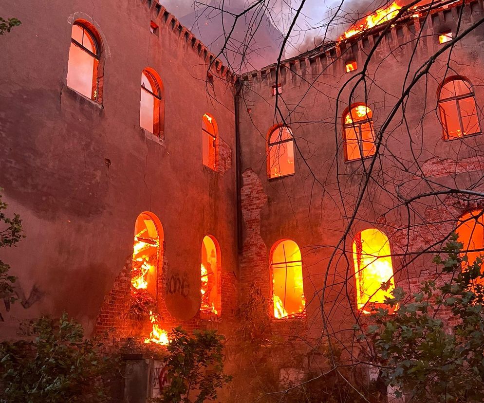 Pożar pałacu Stolbergów na Świniarach we Wrocławiu