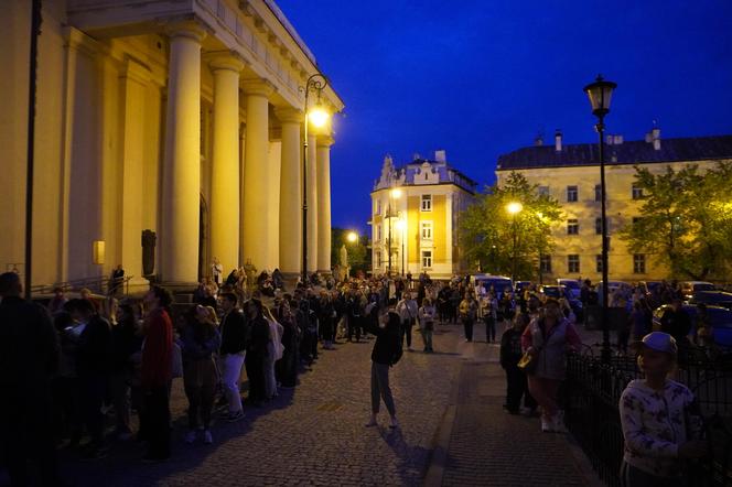 Wyjątkowa iluminacja na Wieży Trynitarskiej w Lublinie! Musicie to zobaczyć! [GALERIA]