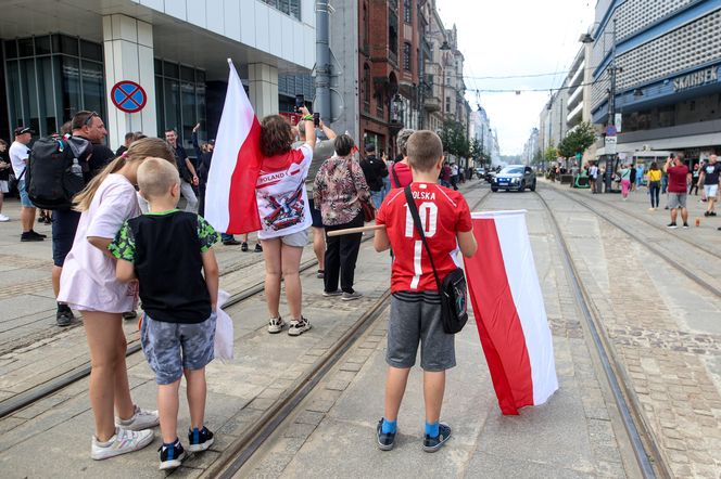 Protest przeciwko imigrantom.Tysiące kibiciów na ulicach Katowic