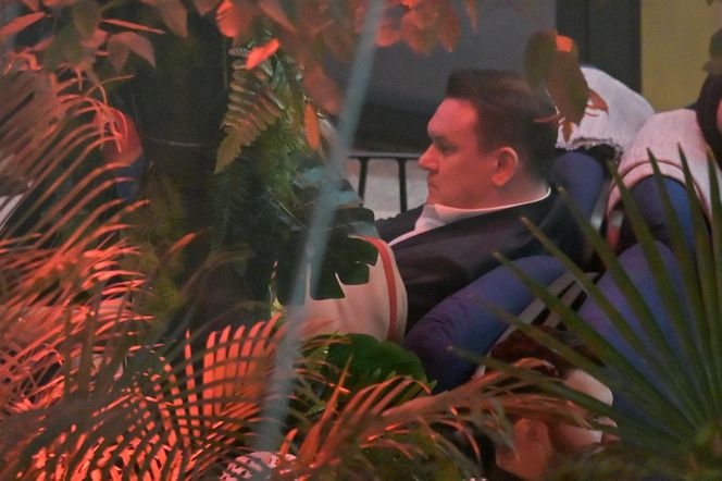 Joanna Krupa w objęciach Dominika Tarczyńskiego.