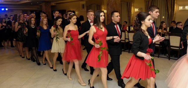 Studniówka Jak Zaprosić Chłopakadziewczynę Na Bal Eskapl