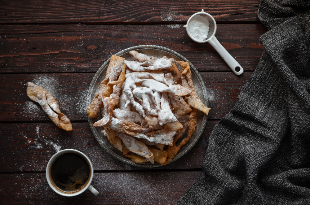 Dietetyczne Faworki Z Piekarnika Przepis Na Pieczony Chrust Beszamel Pl