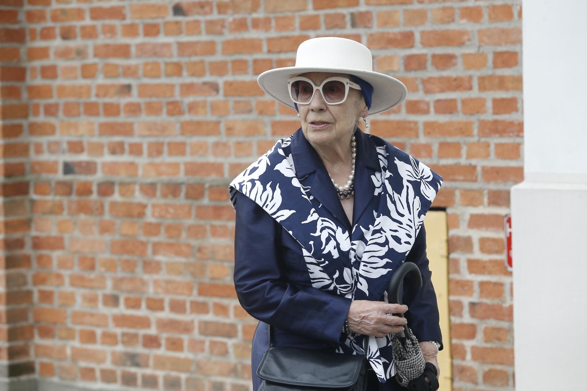 Emilia Krakowska na pogrzebie Joanny Kołaczkowskiej