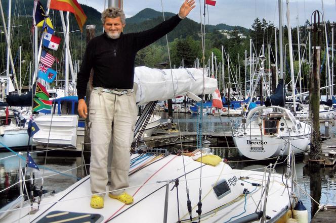 Andrzej Lepiarczyk - Lat 60, urodzony w Krakowie, inżynier ogrzewania i klimatyzacji (Poiltechnika Krakowska). Mieszka w Kanadzie od 1982 r. Od 15 kwietnia 2008 r. do 16 maja 2009 r. samotnie ...