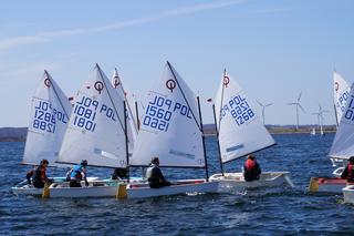 Regaty Yacht Club OPTY: Emocje na wodzie, lądzie i... w telewizji