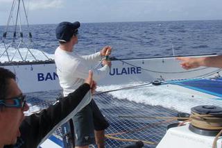 Jules Verne Trophy: „Maxi Banque Populaire” już na północnej półkuli!