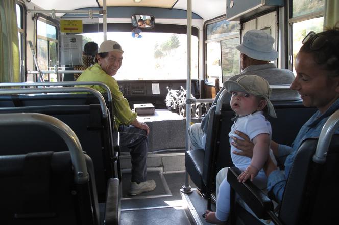 Autobusem do miasteczka Chora