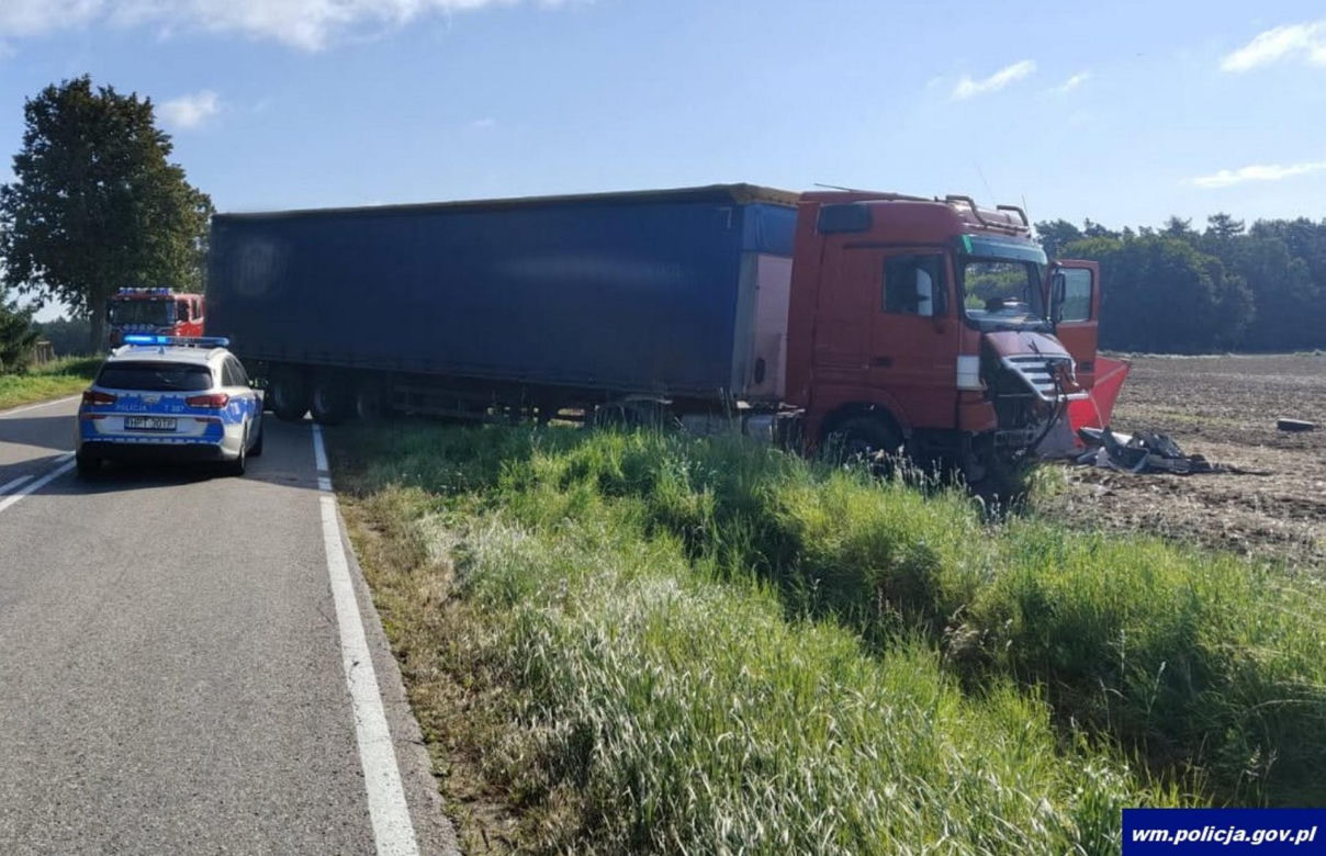 Tragiczny poranek. Kierowca osobówki nie miał szans po zderzeniu z ciężarówką!