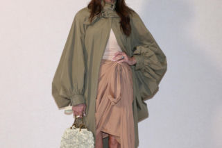 To najmodniejsza spódnica tej wiosny. W Reserved znajdziesz idealne modele