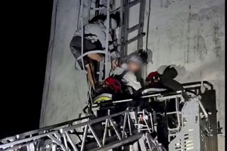 Chcieli zdobyć 160 metrowy komin, po 15 metrach opadli z sił