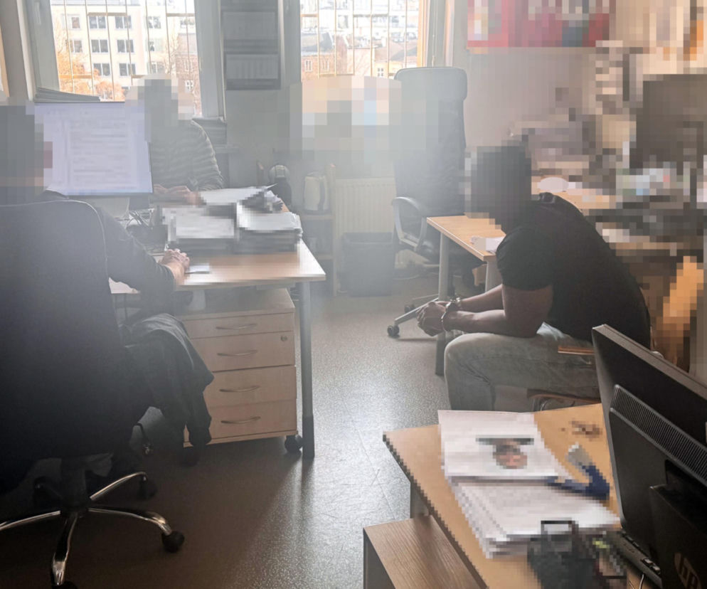 Pościg na Dworcu Centralnym w Warszawie. Brytyjczyk porzucił walizkę i zaczął uciekać