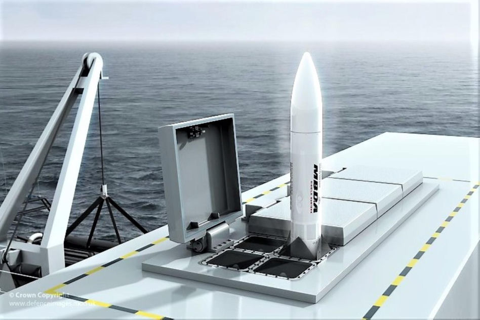Pocisk CAMM startuje z wyrzutni Mk41