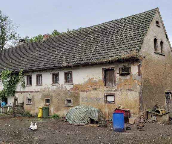 Remont starego domu w Milęcicach. Tak Marta i Przemek zmienili ruinę w Wietorówkę
