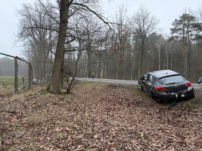 Tragedia w Sierakowie. Pijany kierowca wjechał w opla. Nie żyje jedna osoba