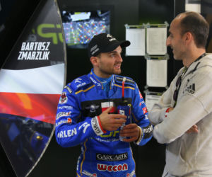 Robert Kubica i Marcin Gortat dopingują Bartosza Zmarzlika
