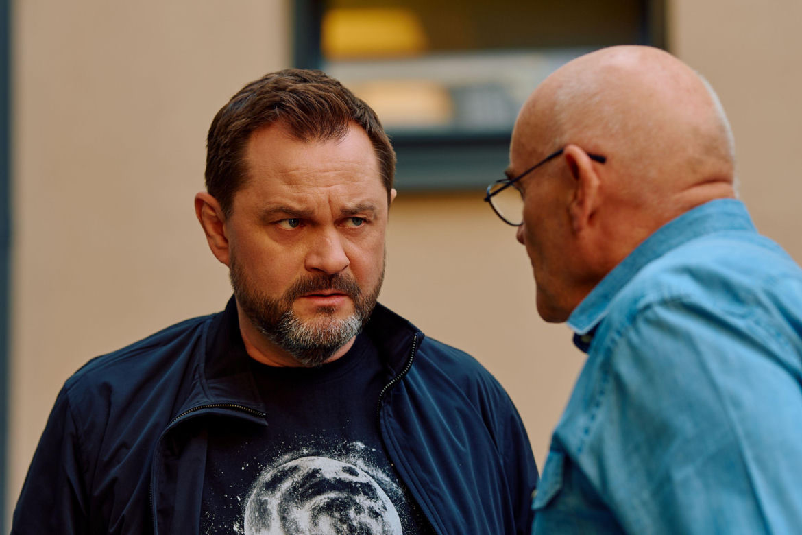 Na Wspólnej odc. 4309: Roman (Waldemar Obłoza), Sławomir Dziedzic (Mariusz Słupiński)