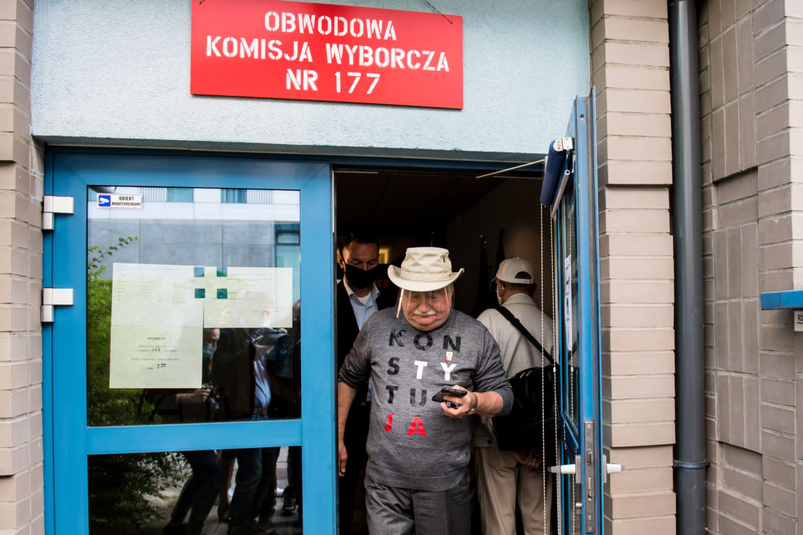Wybory 2020. Lech Wałęsa oddał głos w drugiej turze