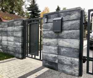 Płyty chodnikowe, palisady i stopnie schodowe, które sprawdzą się w strefie wejściowej