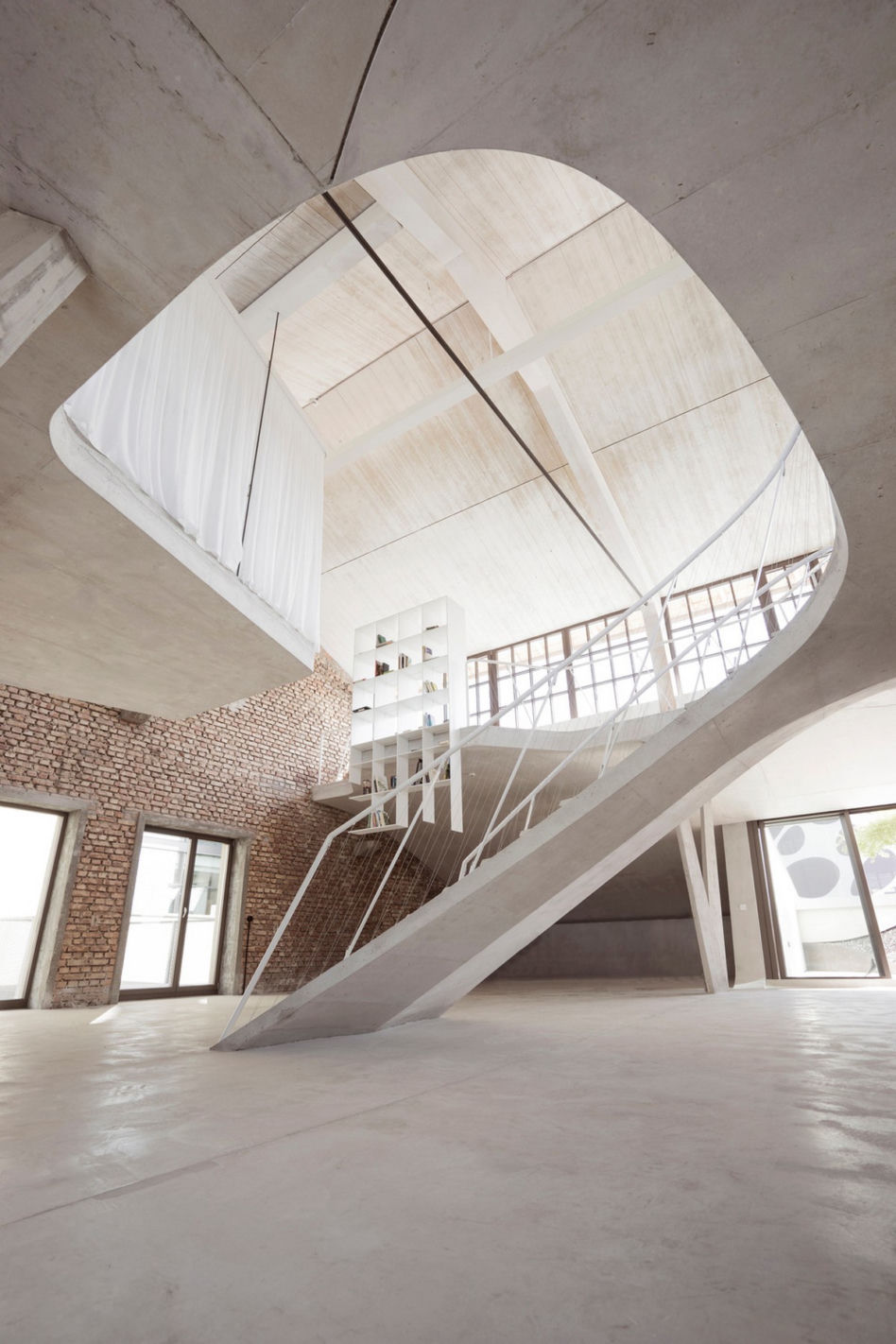 Loft w Hali Czołgów
