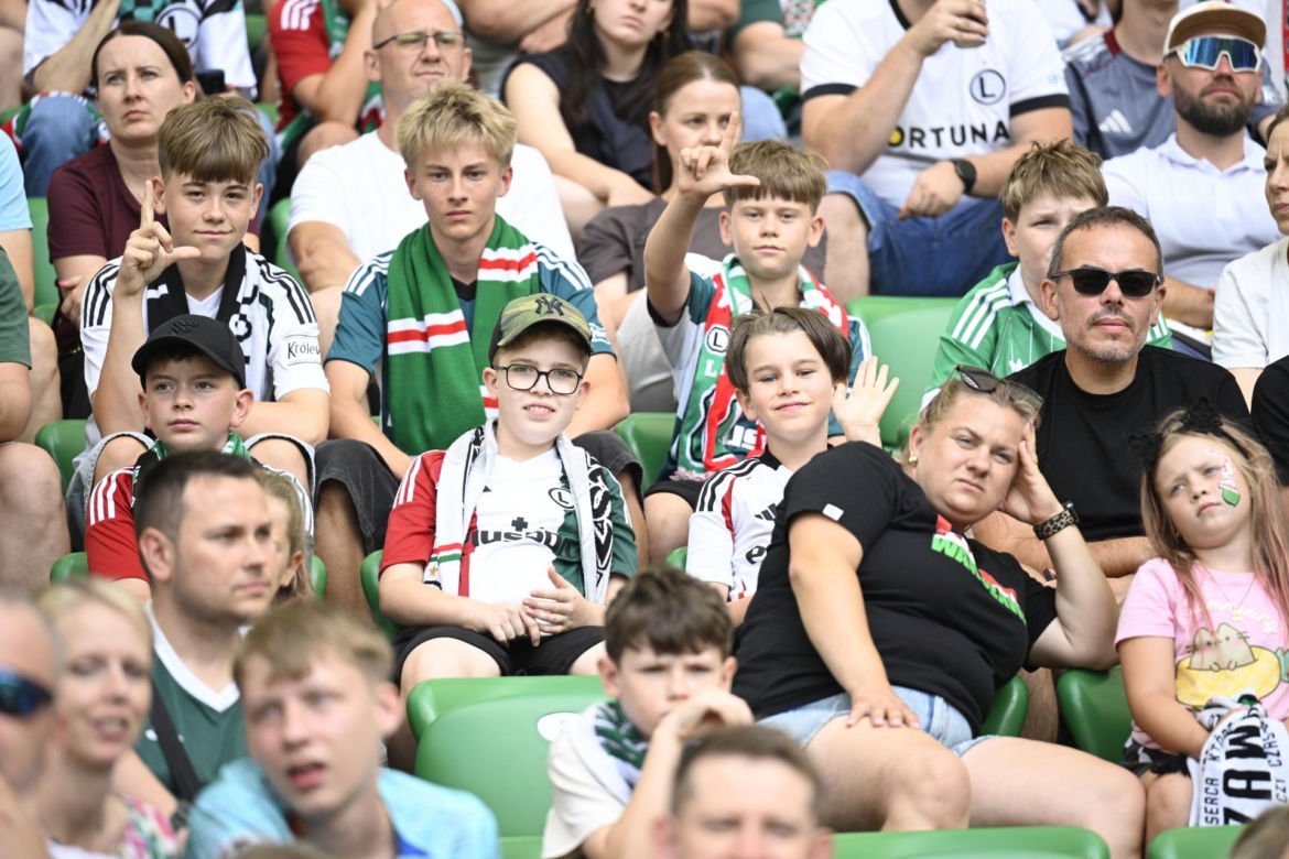 Legia Warszawa - Zagłębie Lubin: Zdjęcia kibiców