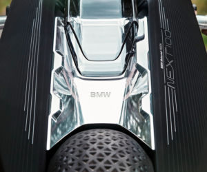 BMW Vision Next Concept 100 – bez kasku, bez upadków